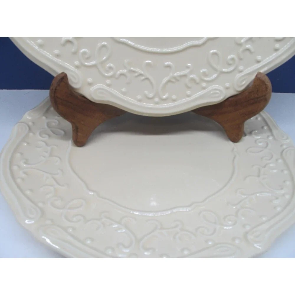 Temp-Tations Vintage Grace Cream 10.5